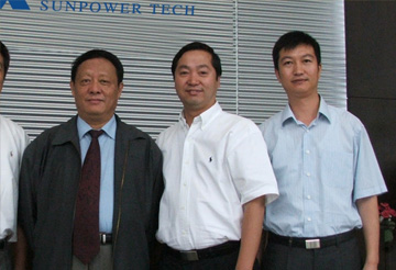 中國(guó)工程院院士、時(shí)任南京工業(yè)大學(xué)歐陽(yáng)平凱校長(zhǎng)訪問(wèn)中圣